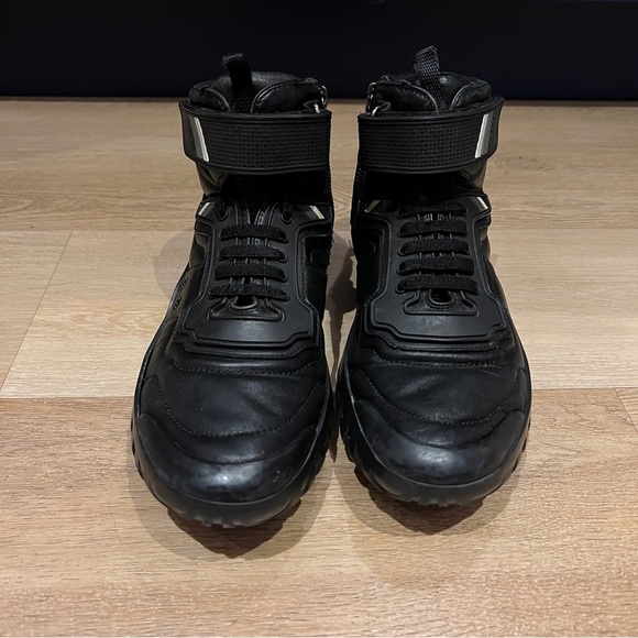 Auth PRADA Leather high top sneakers. Black. Men's size 8. Velcro strap. - Picture 6 of 14